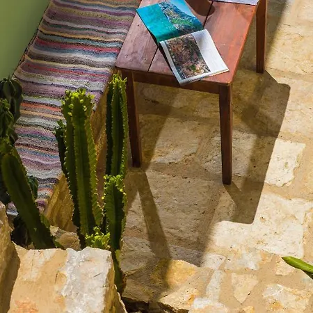 Ialemos Group Appartement *