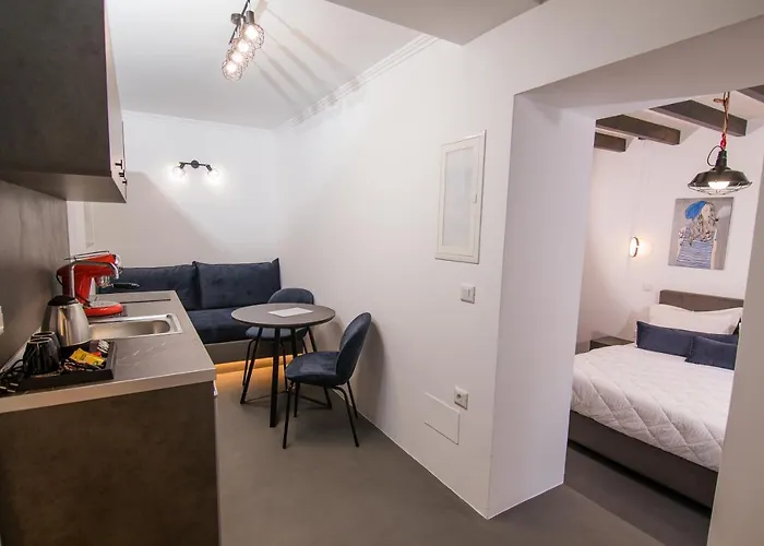 شقة Ialemos Group سيمي