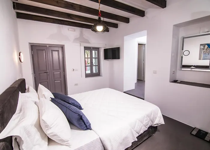 Ialemos Group * سيمي