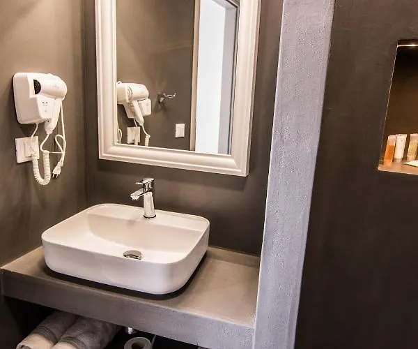 شقة Ialemos Group