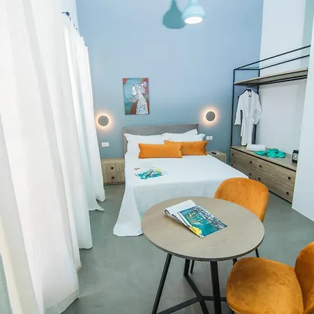 Ialemos Group アパート シミ