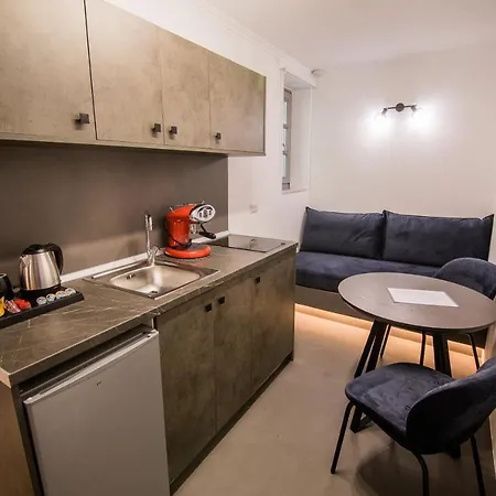 Ialemos Group アパート *