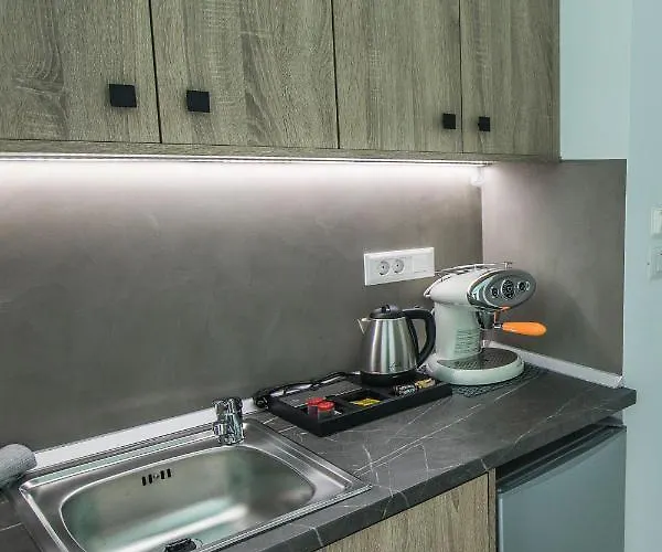 Ialemos Group 아파트 시미