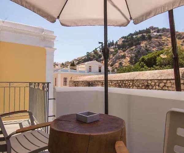 Ialemos Group 아파트 시미