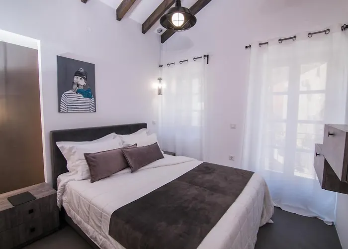 Apartament Ialemos Group *